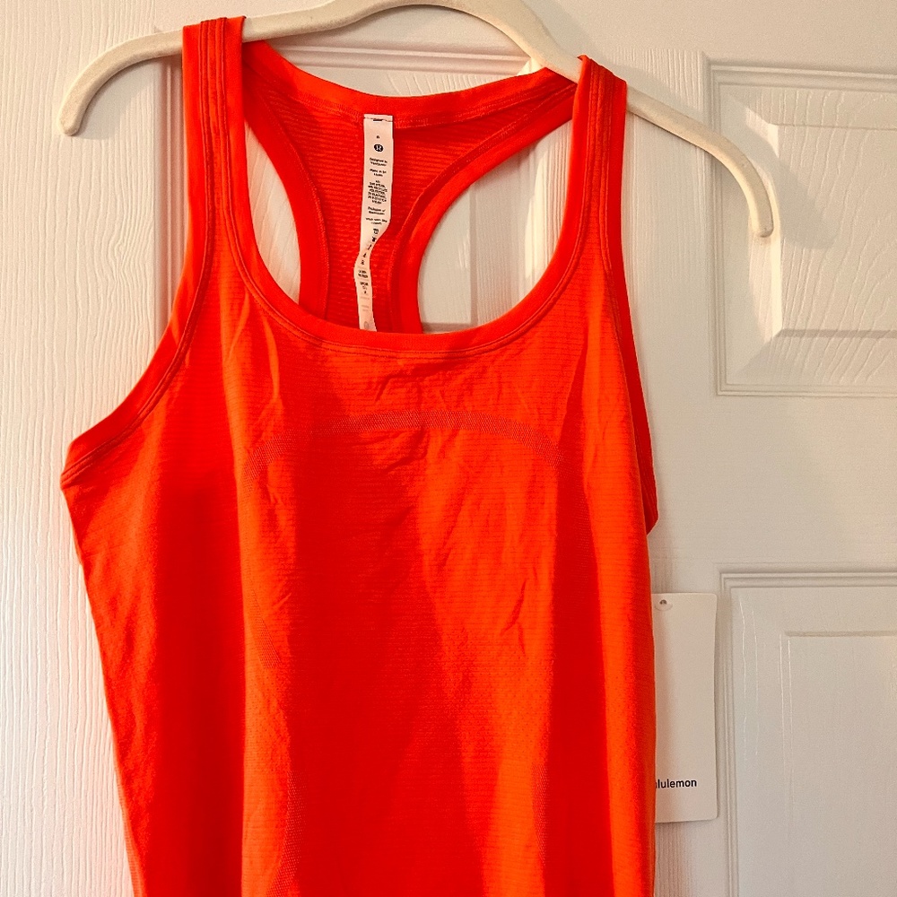 Lululemon tank, tangerine size 6 NWT